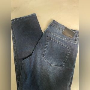Men’s straight relaxed jeans